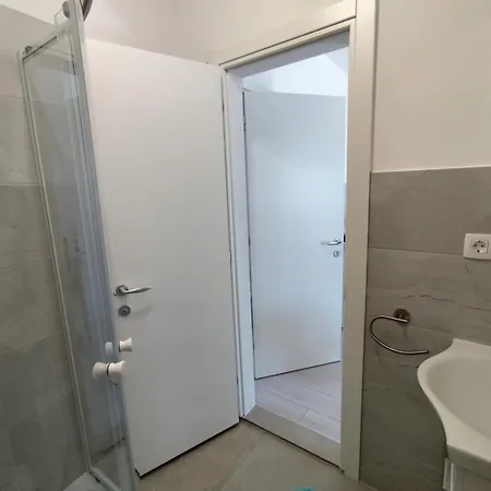 L&l Apartment Povile