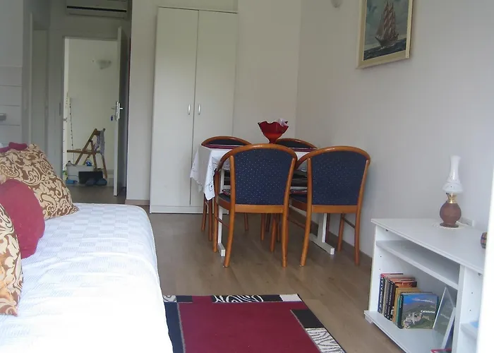 L&l Apartmán Povile