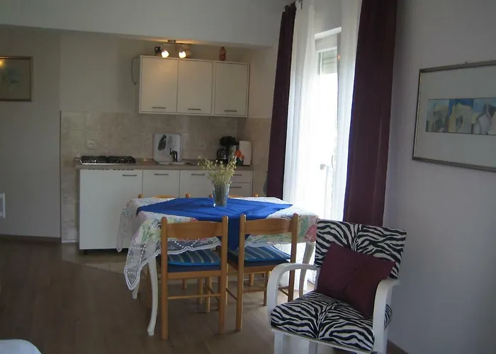 شقة L&l بوفايل