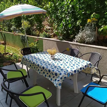 L&l Apartman *