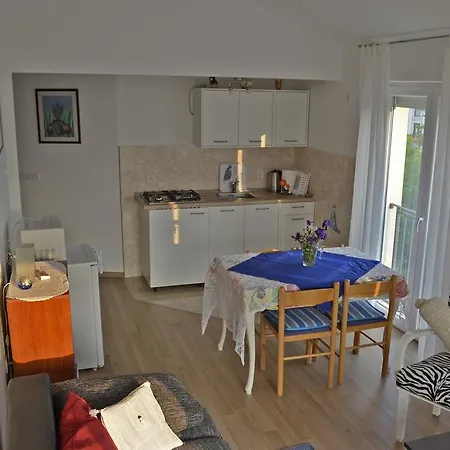 L&l Apartment *
