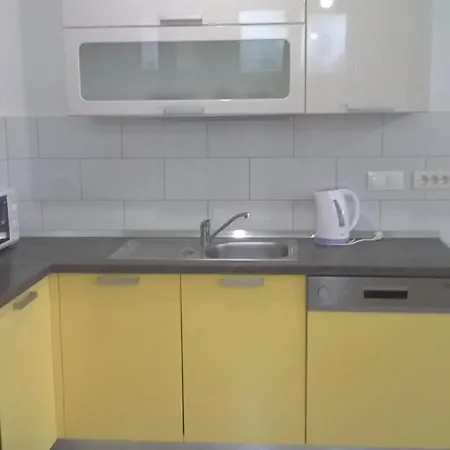 Apartment L&l *
