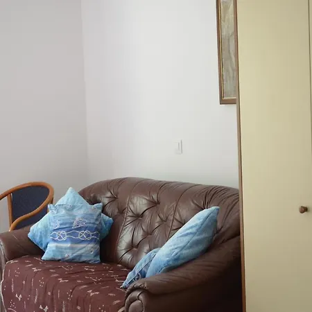 Apartment L&l *