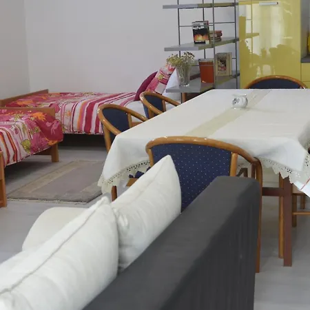 L&l Apartman Povile